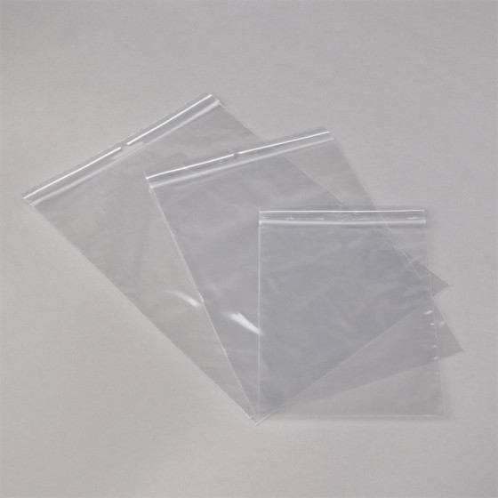 Aizveramie maisiņi 8x12cm...