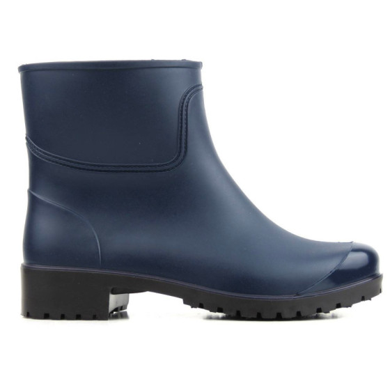 Sieviešu gumijas apavi...